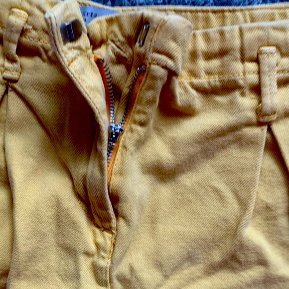 🌞3/$20 Zara Girls Yellow Pleated Shorts - Picture 3 of 5